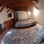 Casa Con Chimenea Y Gran Parque